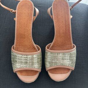 Chie Mihara Sandal in Green, Tan and Silver. Size 39